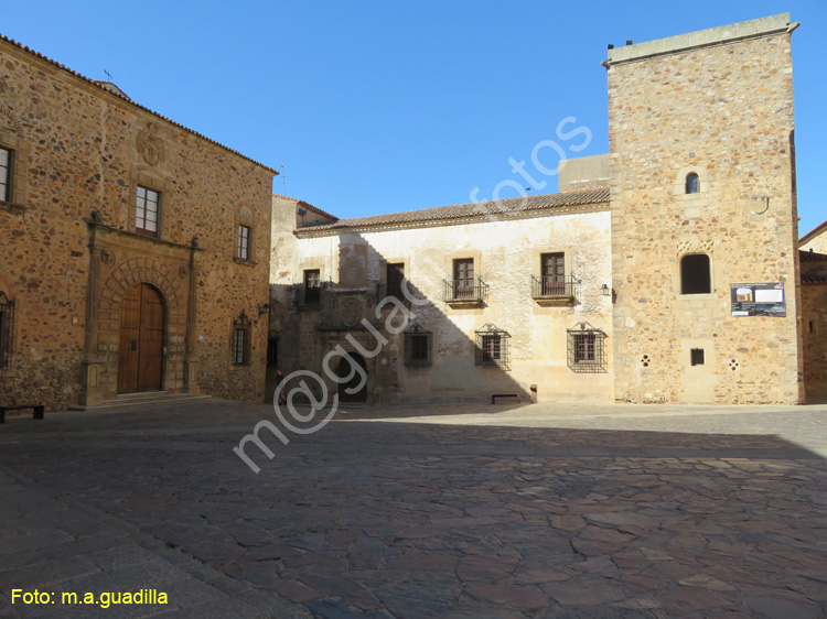 CACERES (161)