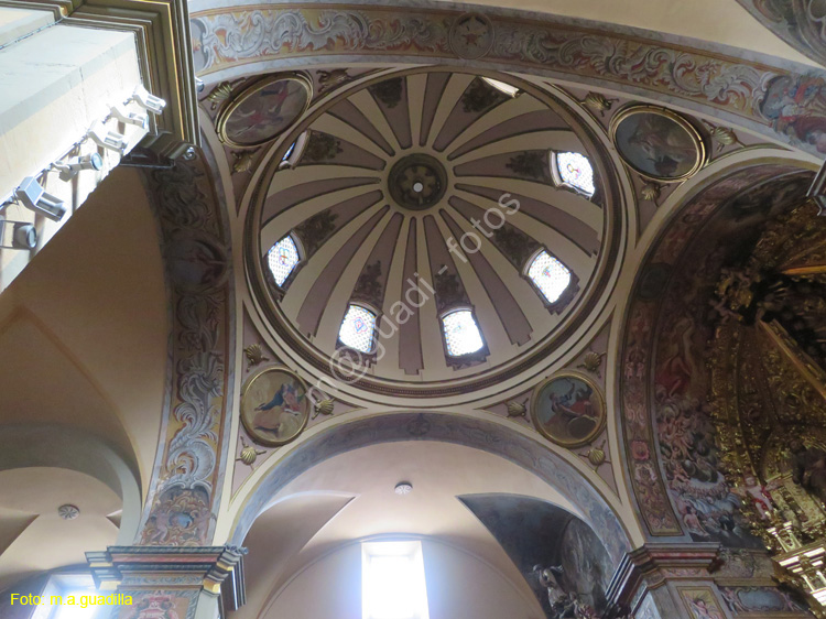 CALAHORRA (107) Iglesia de Santiago Apostol