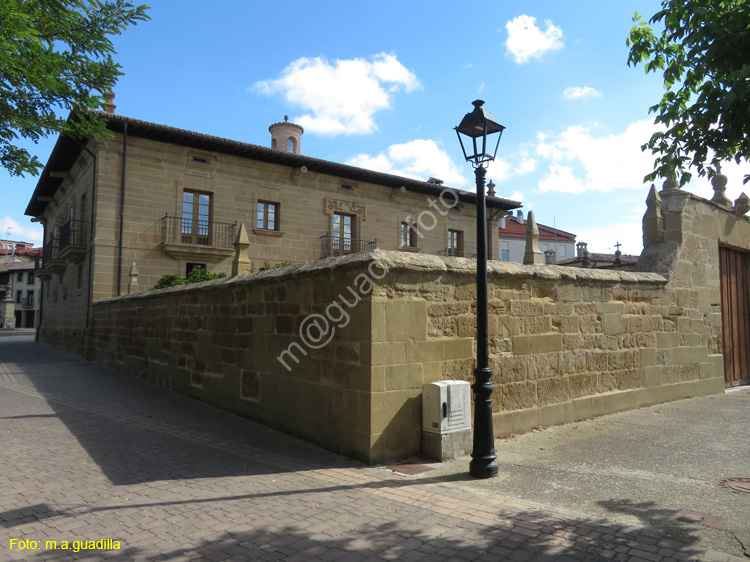 CASALAREINA (113) Palacio de los Pobes