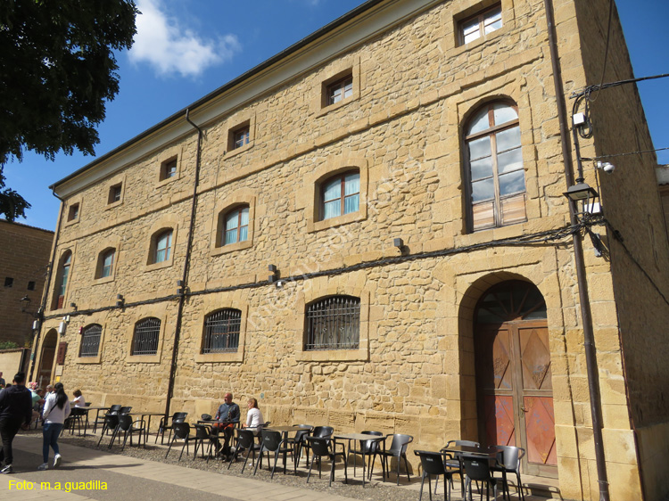 CASALAREINA (115) Plaza Santo Domingo de Guzman