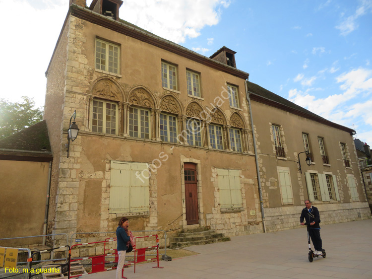 CHARTRES (215)