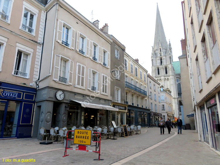 CHARTRES (219) Rue des Changes