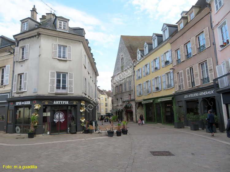 CHARTRES (220) Rue des Changes