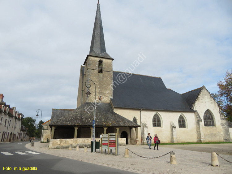 CHEVERNY (174) Iglesia de Saint-Etienne