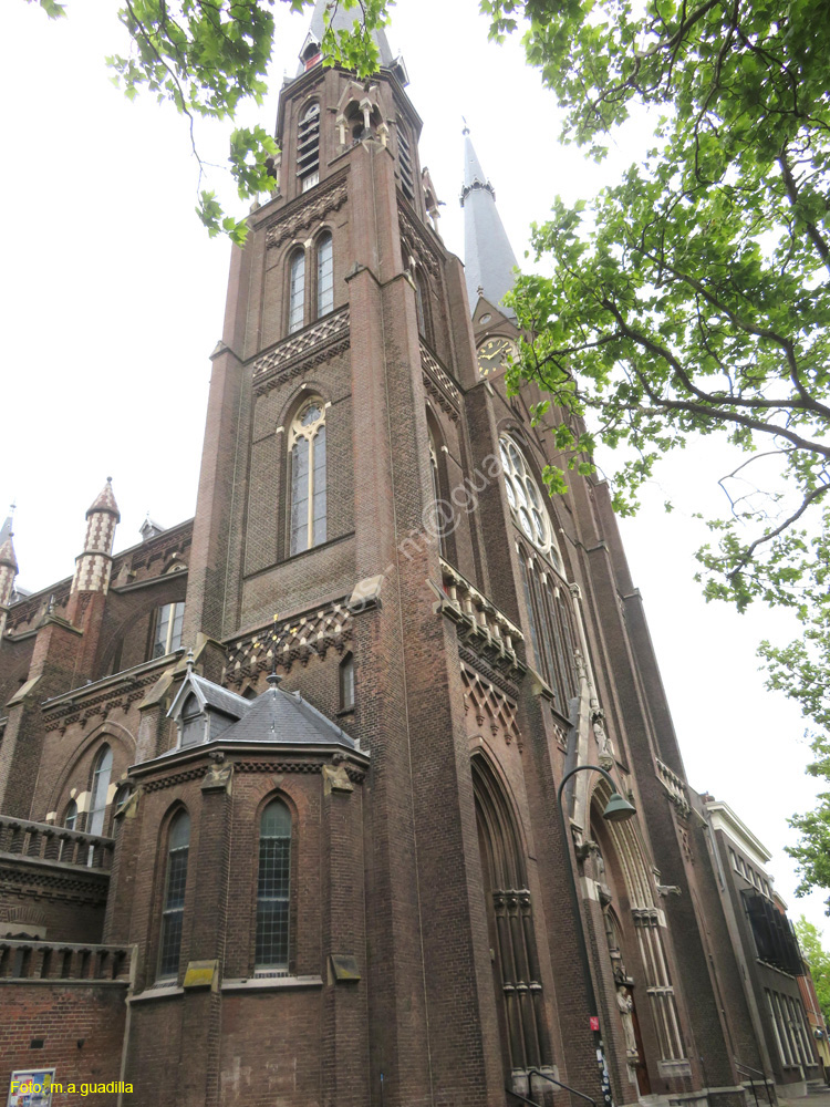 DELFT (224)  Iglesia Maria van Jessekerk desde Markt