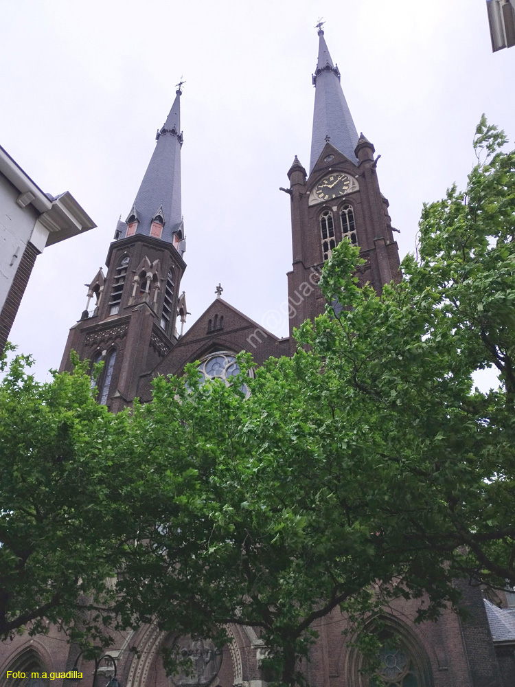 DELFT (229)  Iglesia Maria van Jessekerk desde Markt