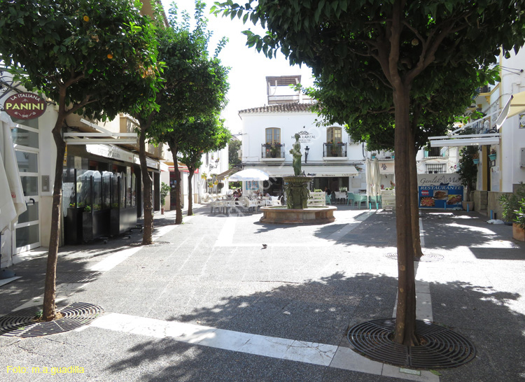 ESTEPONA (107) Plaza de Dr. Arce