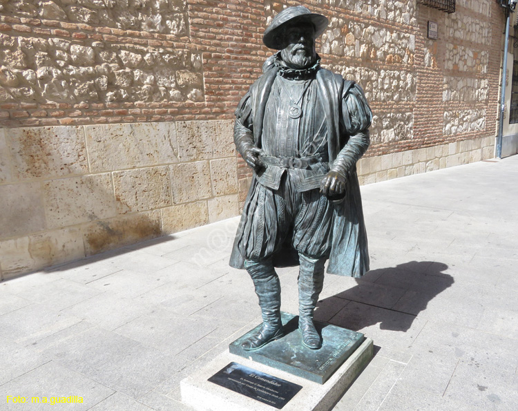 GUADALAJARA (157) Monumento al Comendador de Calatrava