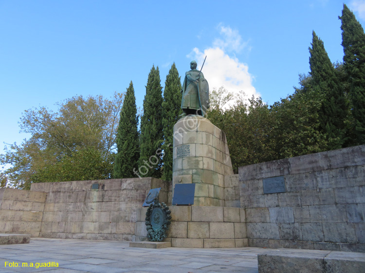 GUIMARAES (187) Monumento Afonso Henriques