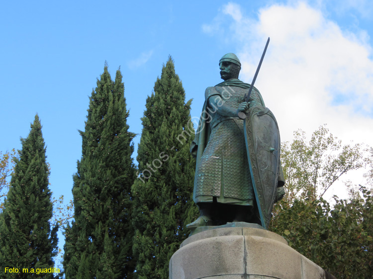 GUIMARAES (188) Monumento Afonso Henriques