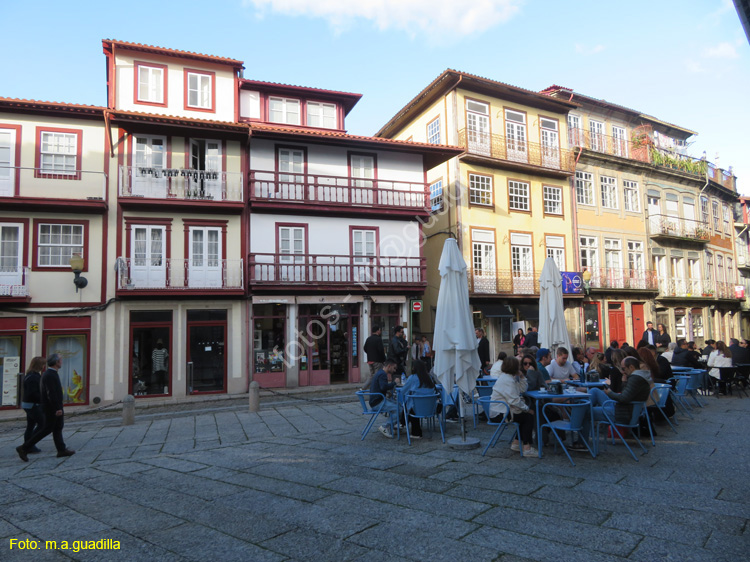 GUIMARAES (265) Rua Reina Dona Maria II