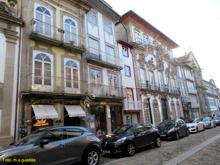 GUIMARAES (275) Rua Reina Dona Maria II