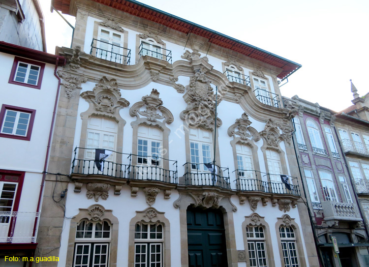 GUIMARAES (276) Rua Reina Dona Maria II