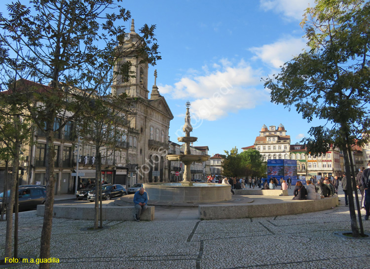 GUIMARAES (301) Largo do Toural