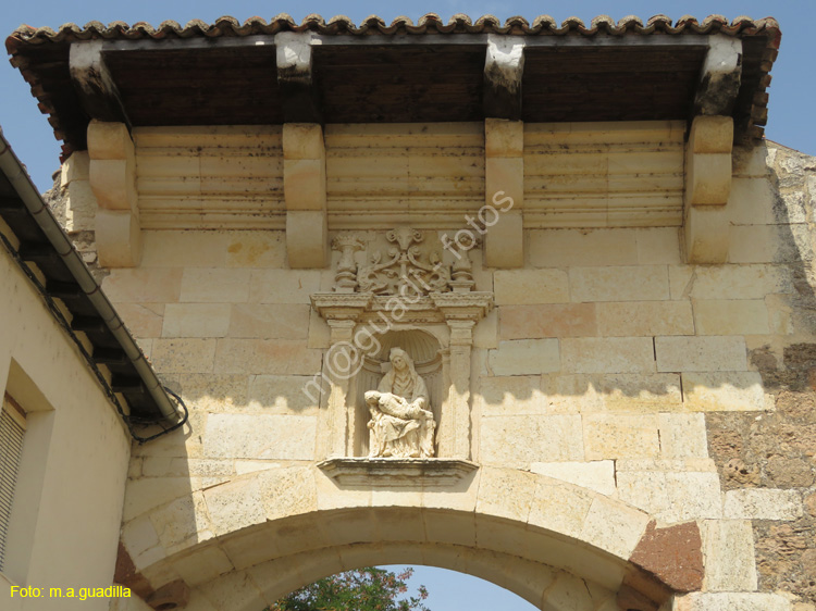 HERRERA DE PISUERGA (103) Puerta Nueva