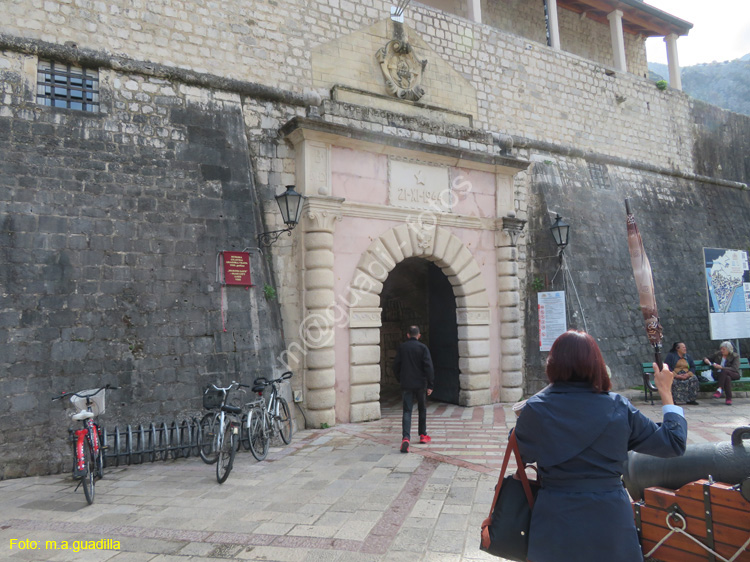 Montenegro - Kotor (111) Puerta del Mar
