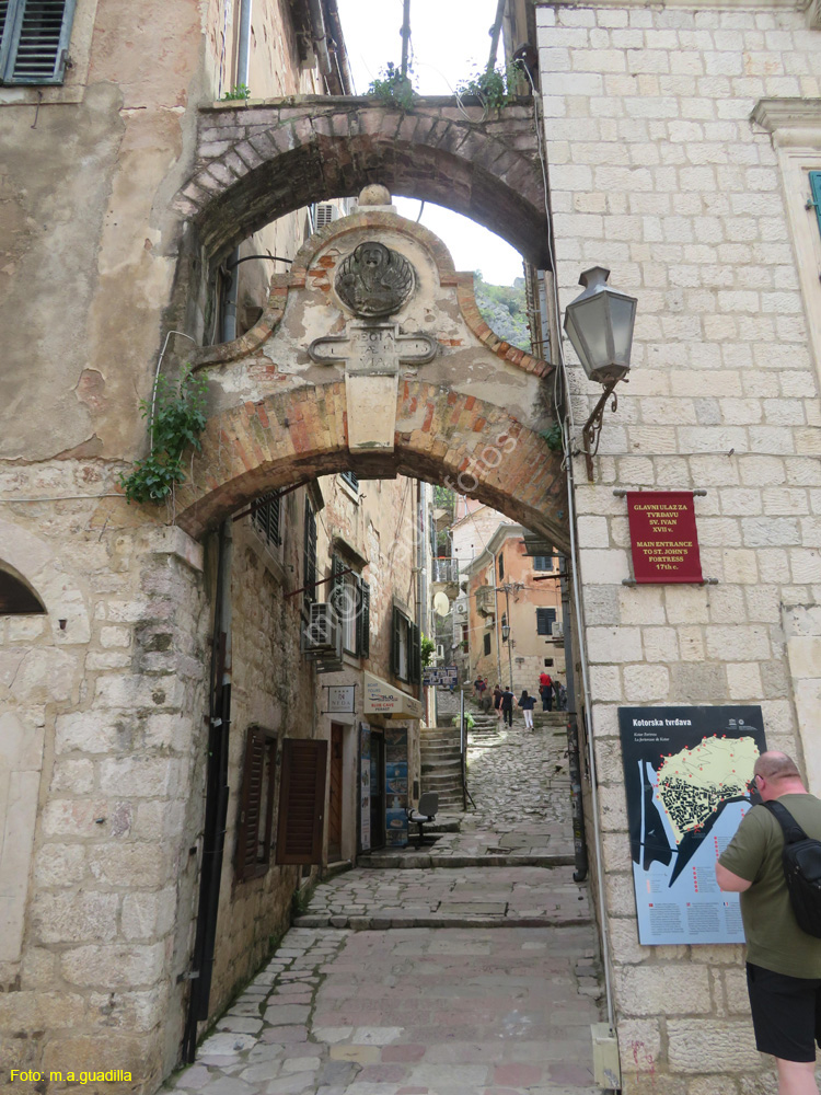 Montenegro - Kotor (201) Puerta de San Juan