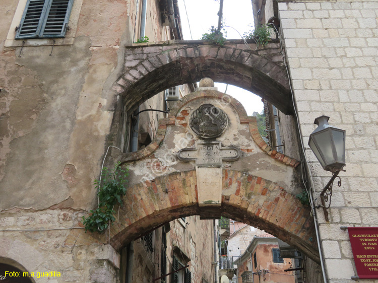 Montenegro - Kotor (202) Puerta de San Juan