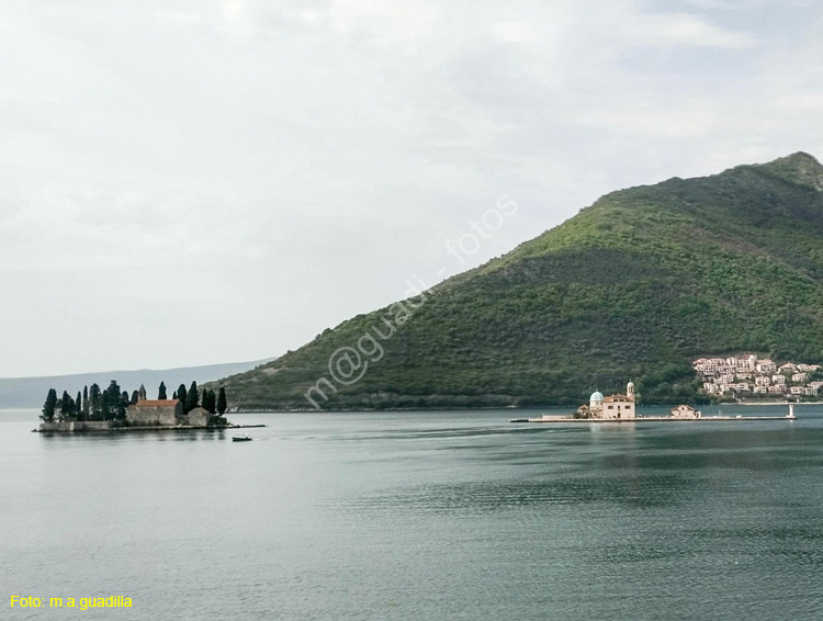 Montenegro - Kotor (226) Bahia - Ntra Sra de las Rocas e Ig San Jorge