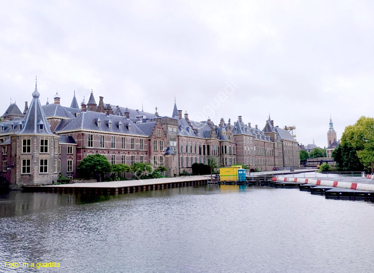 LA HAYA (264)  Binnenhof - Parlamento