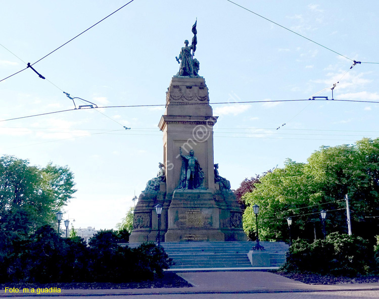 LA HAYA (417)  Monumento a la Independencia