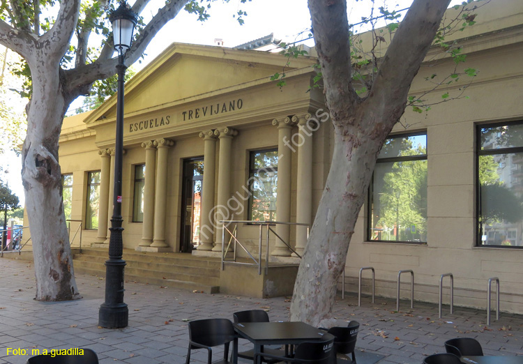 LOGROÑO (101) Antiguas Escuelas Trevijano