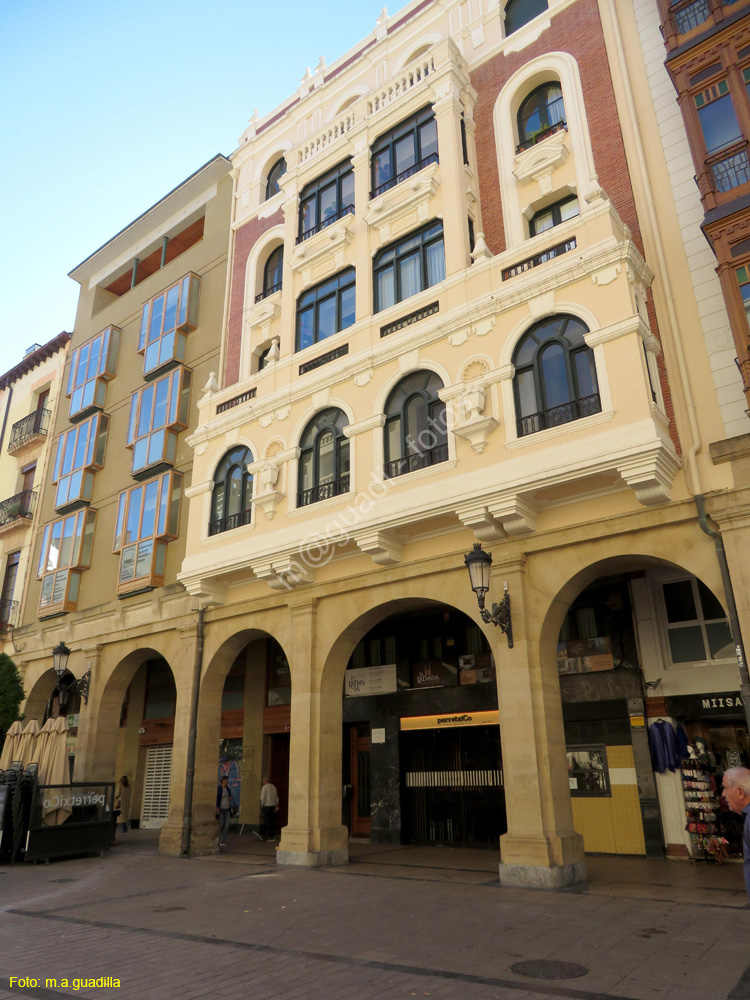 LOGROÑO (236) Calle Portales