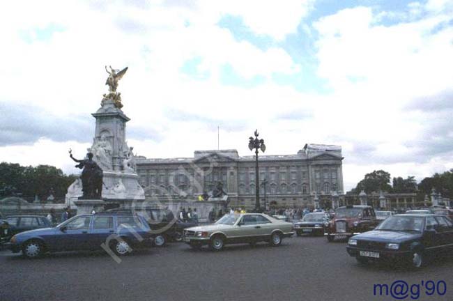 LONDRES 025 - Buckingham Palace