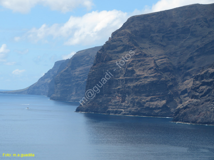 LOS GIGANTES (104) Puerto Santiago