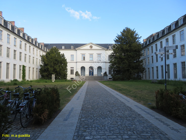 LOVAINA (165) Colegio Paus Adrianus VI