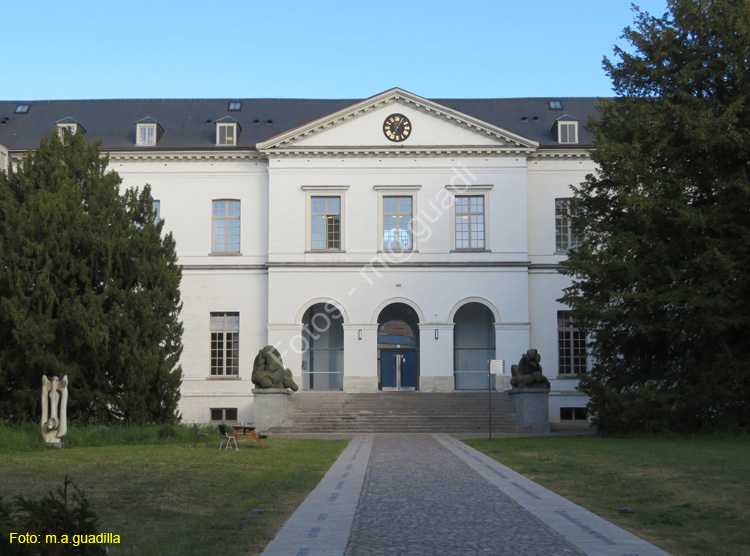 LOVAINA (166) Colegio Paus Adrianus VI