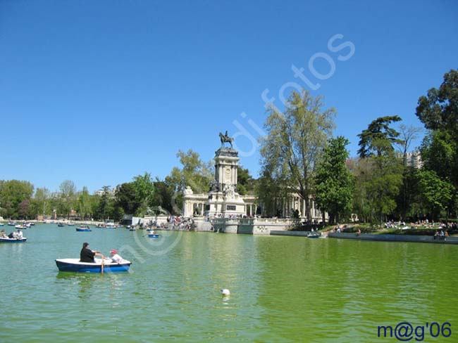 Madrid - Parque del Retiro  - Monumento a Alfonso XII 064