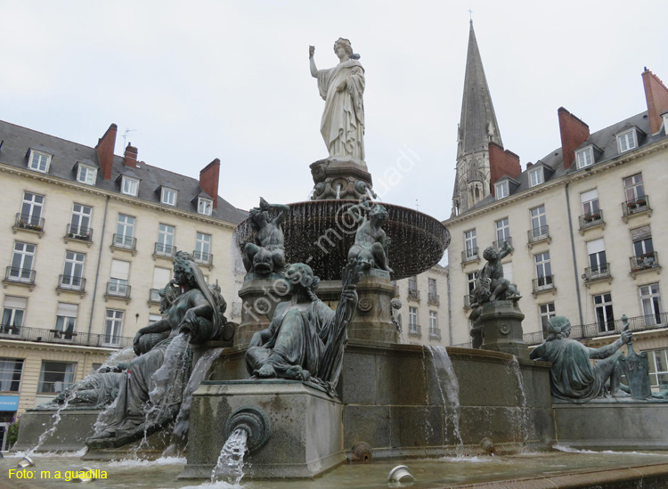 NANTES (216) Place Royale