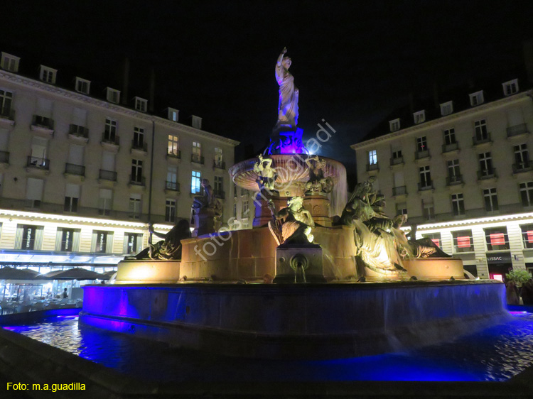 NANTES (221) Place Royale