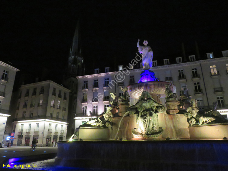 NANTES (222) Place Royale