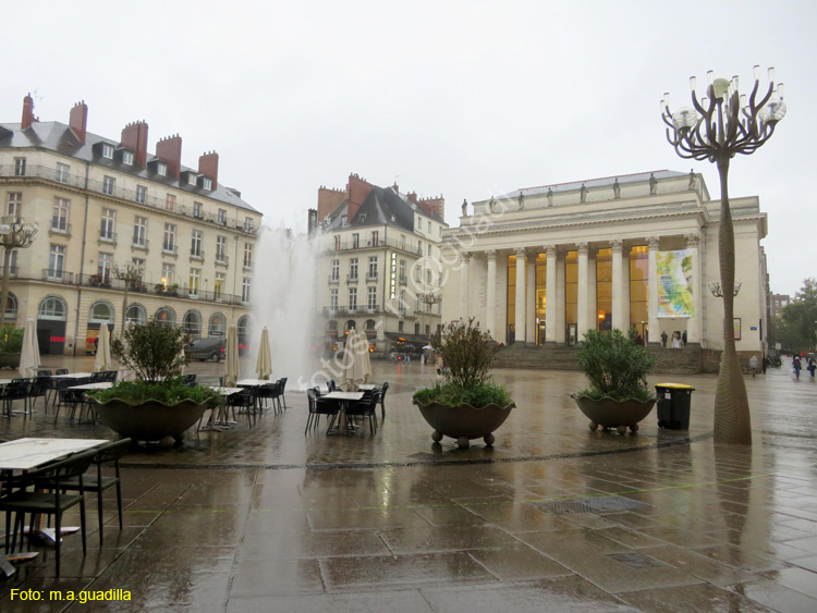 NANTES (381) Place Graslin