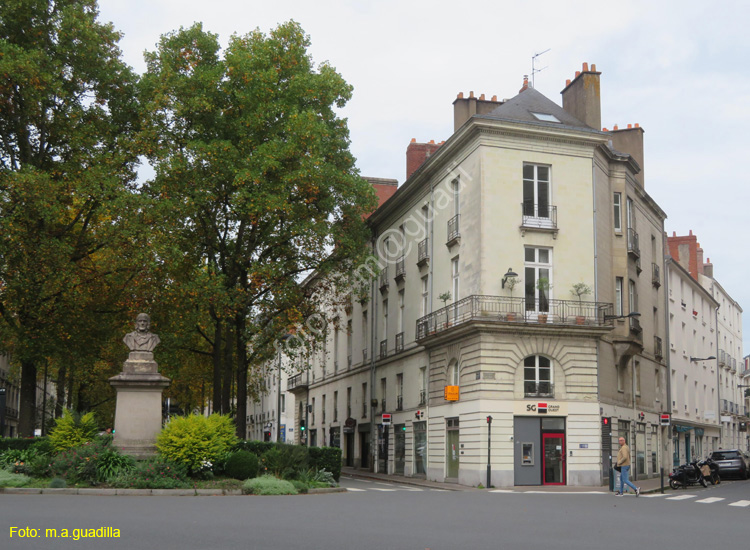 NANTES (389) Place Delorme