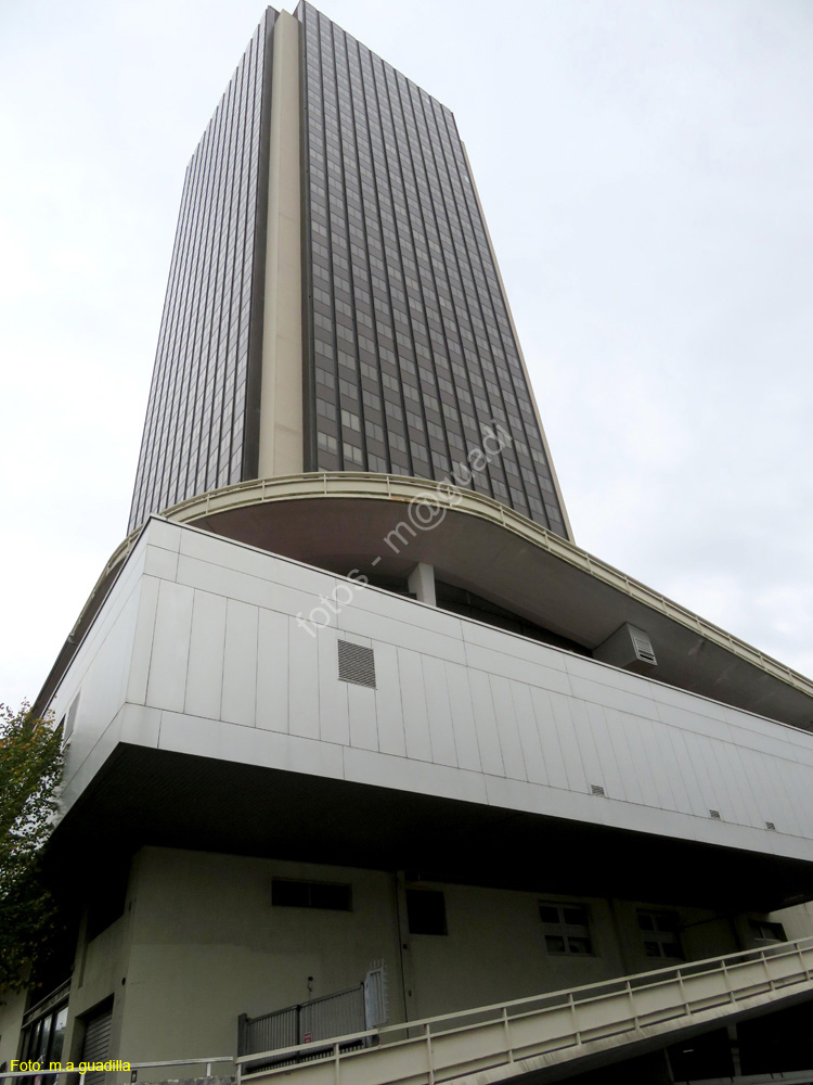 NANTES (403) Torre Bretaña