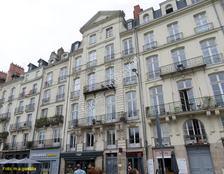 NANTES (407) Place de la Bourse