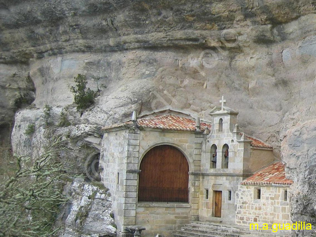 Ojo Guareña 005 - Cueva y Ermita de San Bernabe