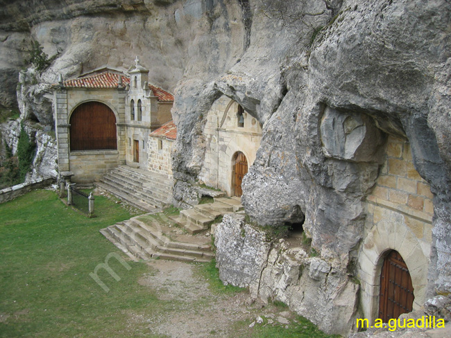 Ojo Guareña 041 - Cueva y Ermita de San Bernabe