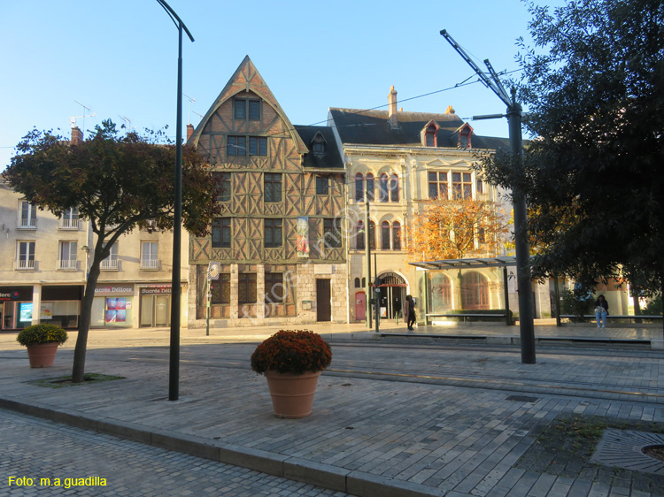 ORLEANS (204) Casa de Juana de Arco