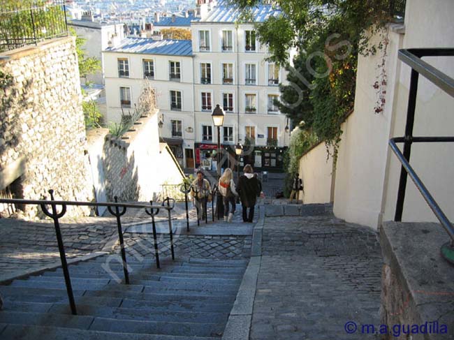 PARIS 334 Montmartre