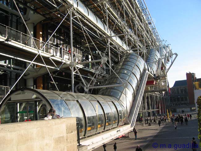 PARIS 359 Centre Georges Pompidou