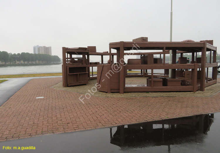 ROTTERDAM (105) Lost Luggage Depot