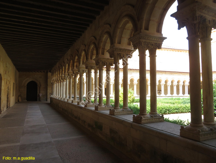SAN ANDRES DEL ARROYO (150) Monasterio