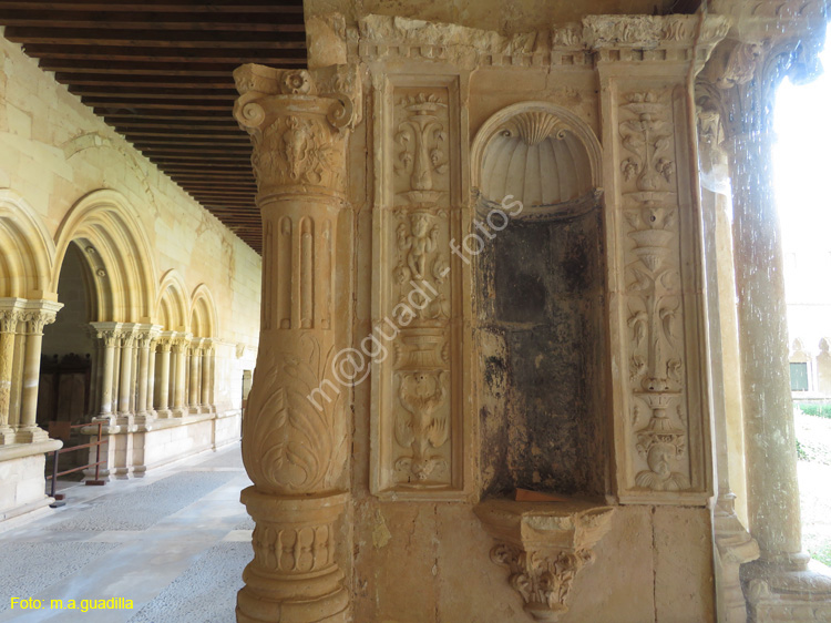 SAN ANDRES DEL ARROYO (169) Monasterio
