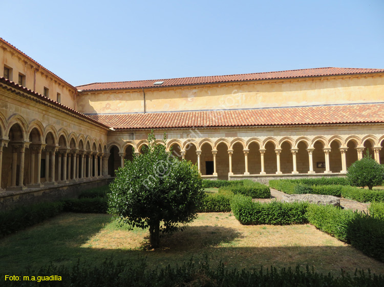 SAN ANDRES DEL ARROYO (179) Monasterio