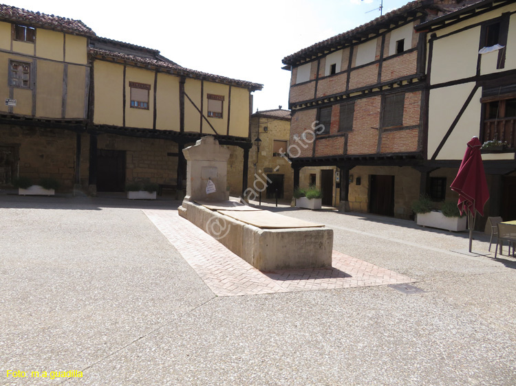 SANTA GADEA DEL CID (137) Plaza de la Iglesia