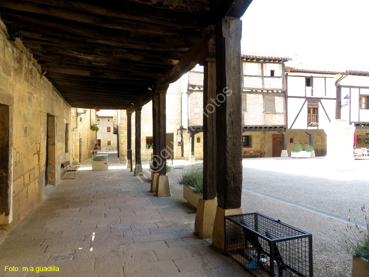 SANTA GADEA DEL CID (141) Plaza de la Iglesia